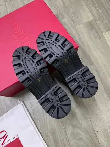 QC Valentino Garavani Belt 6667618917 4