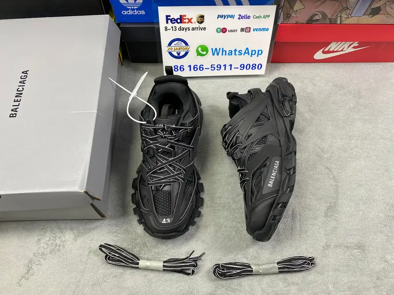 Balenciaga Track Sneaker Triple Black foto QC real 1