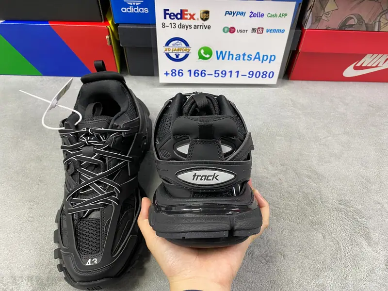 Balenciaga Track Sneaker Triple Black foto QC real 4