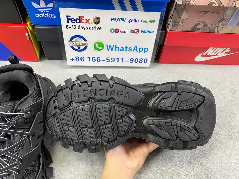 Balenciaga Track Sneaker Triple Black foto QC real 6