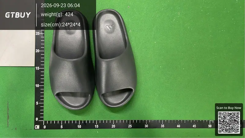 Adidas Yeezy Slide foto QC real 3