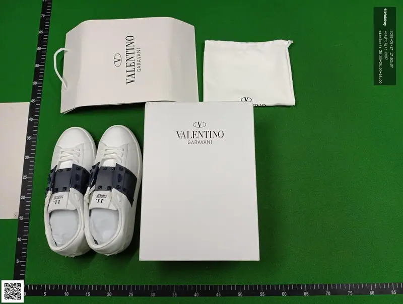 Valentino Rockstud Open foto QC real 1