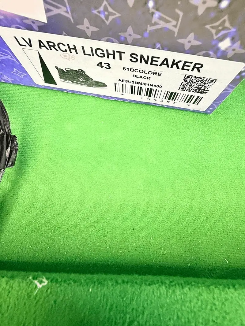 Louis Vuitton LV Skate Black White Purple foto QC real 5