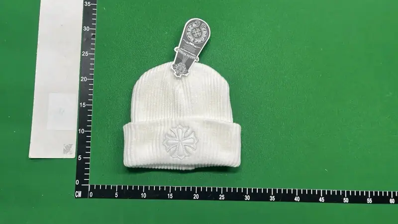 Chrome Hearts Beanie — Black/Silver foto QC real 6