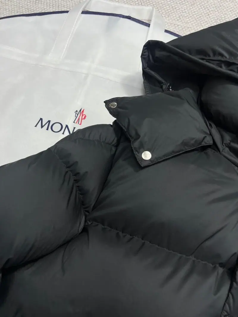 Moncler Hanoverian foto QC real 2