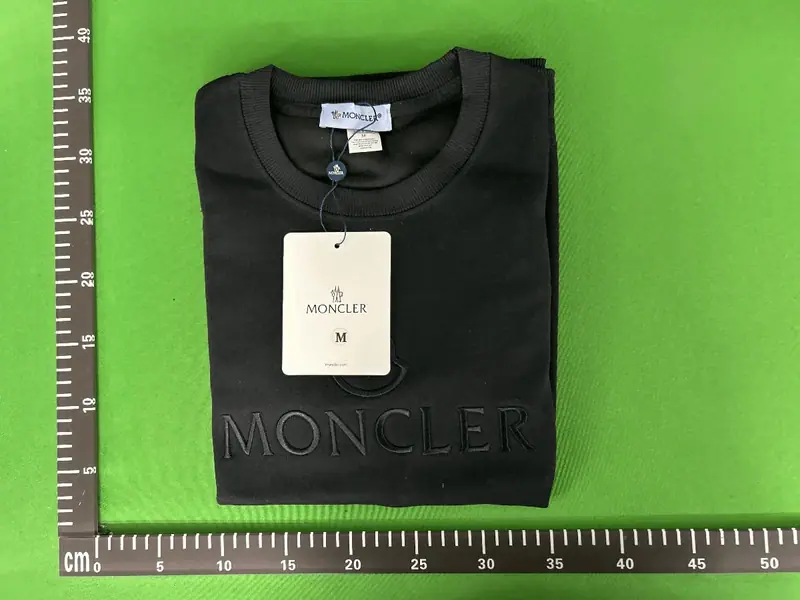 Foto de la comunidad Moncler Sweatshirt 7768670854 3