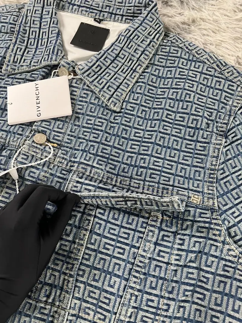 Givenchy foto QC real 4