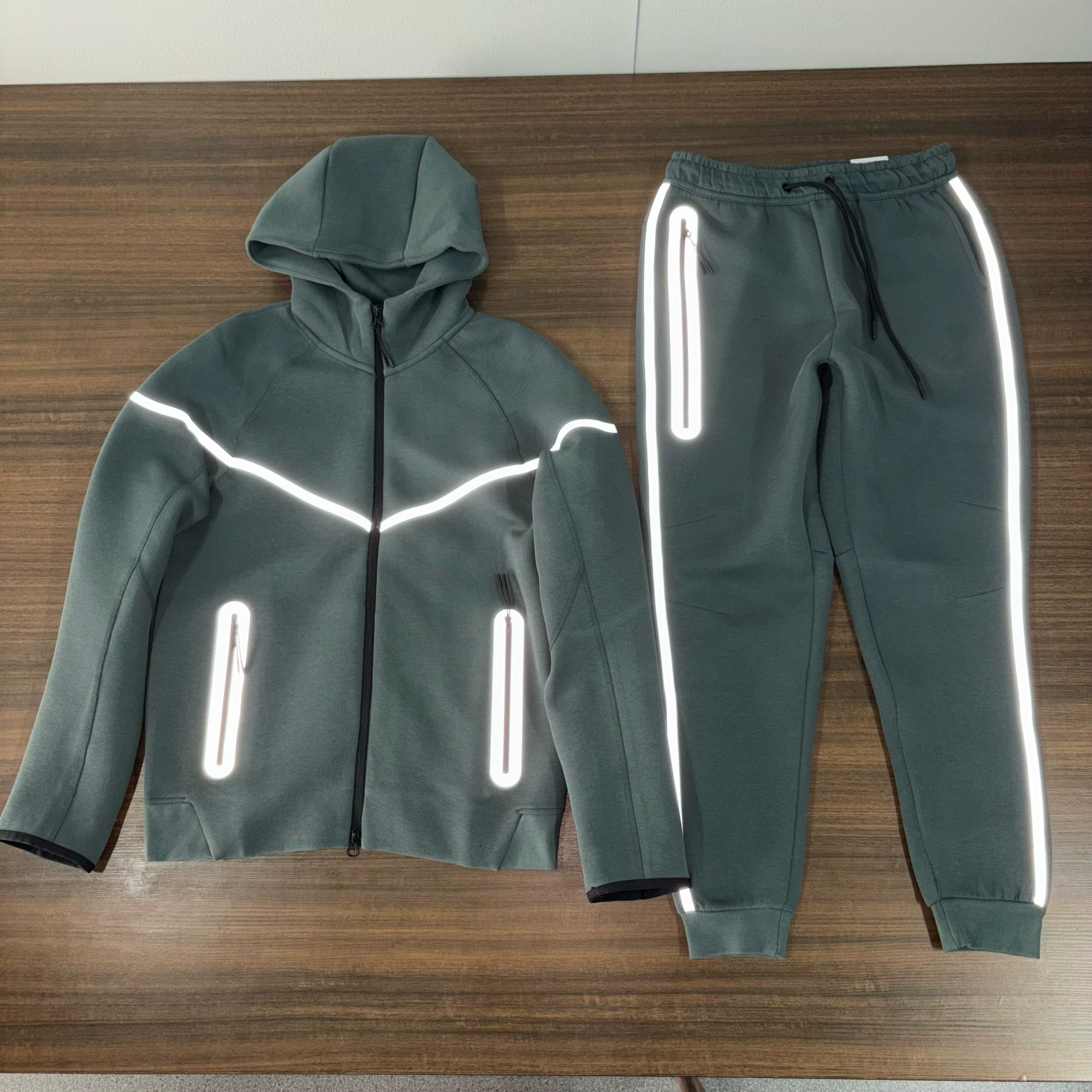 Nike Tech photo 21