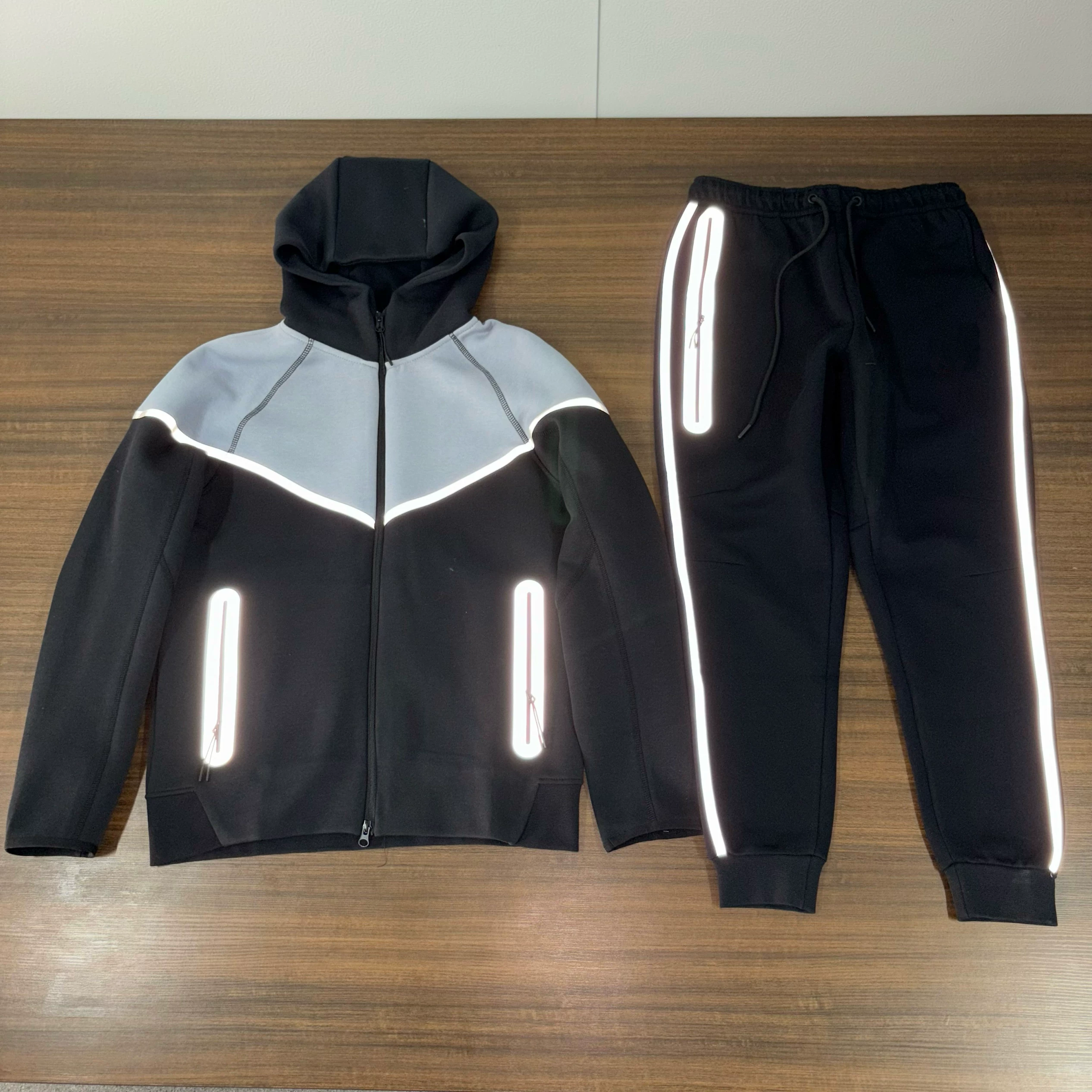 Nike Tech photo 22