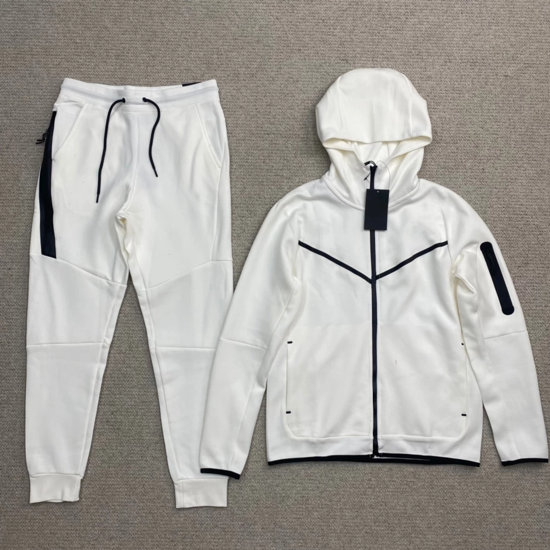 Nike Tech photo 50