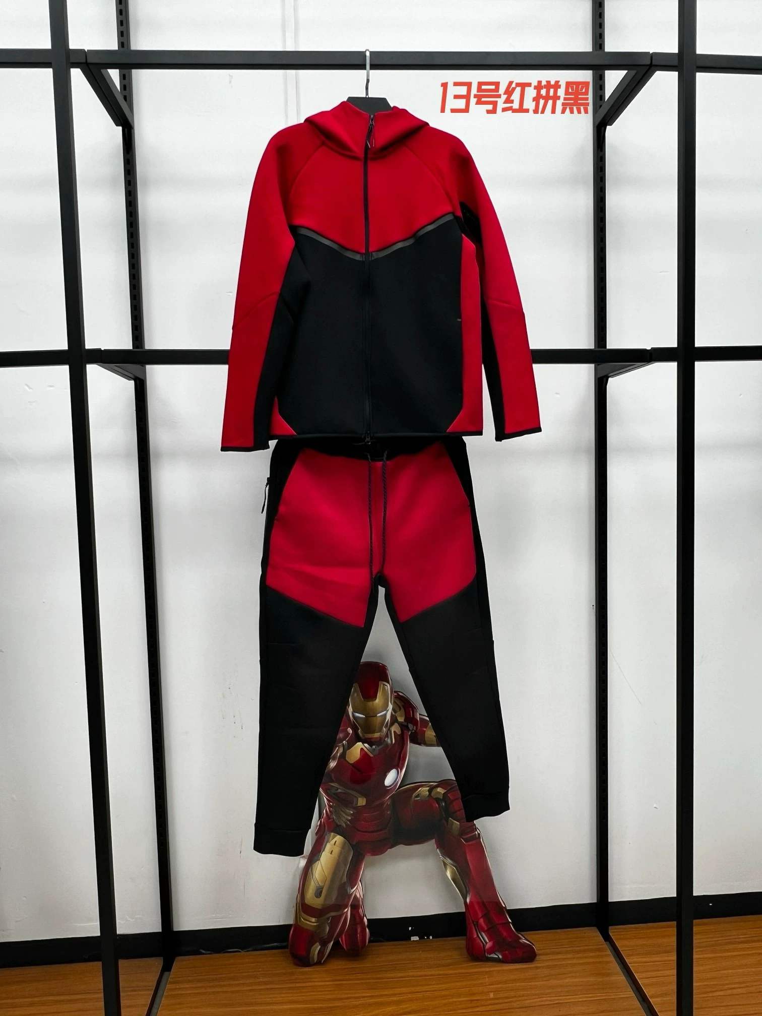 Nike Tech photo 7