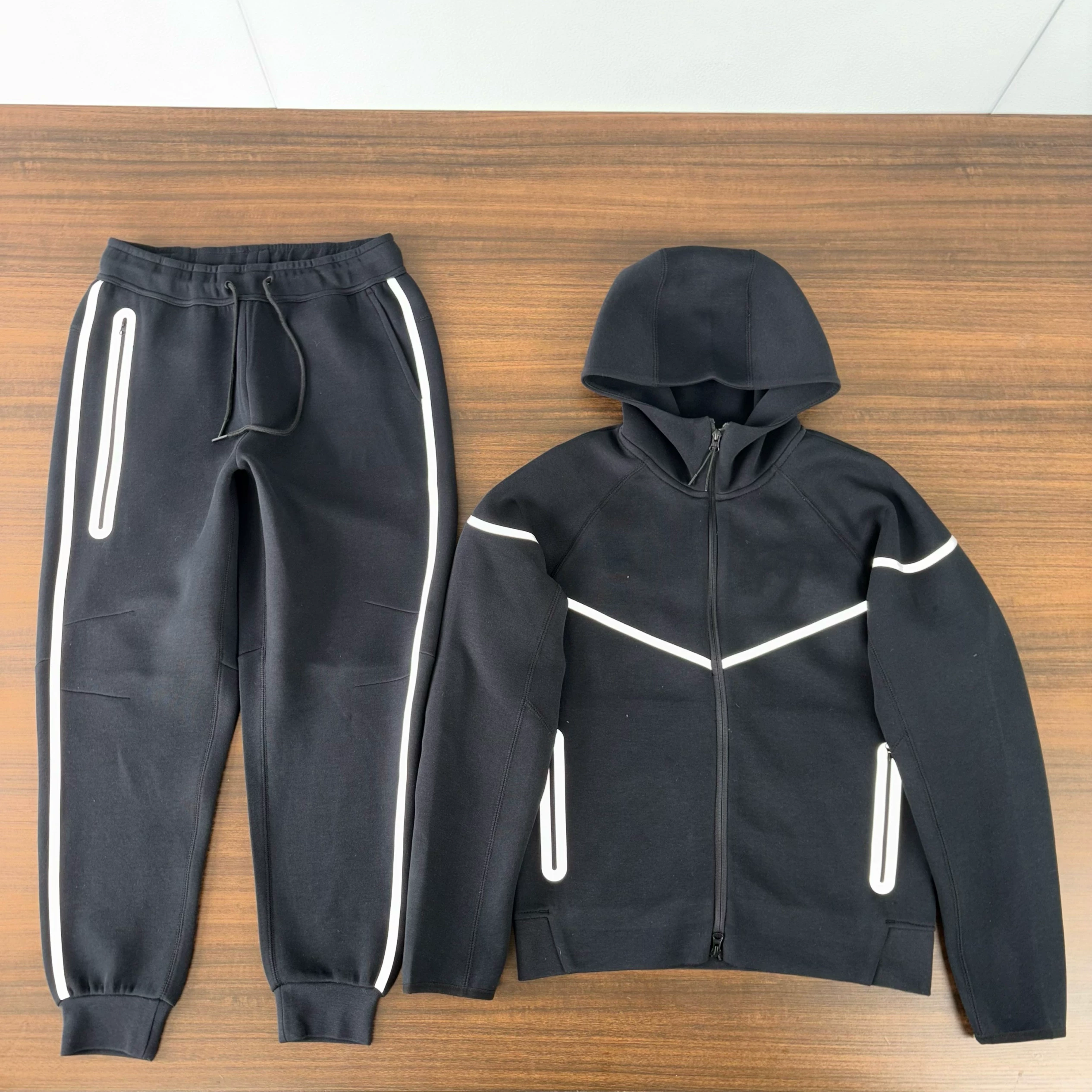 Nike Tech photo 19