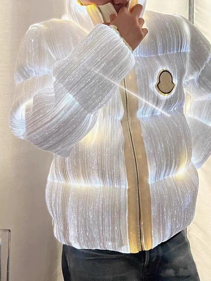 PUFFER PALM ANGEL LUCES photo 1