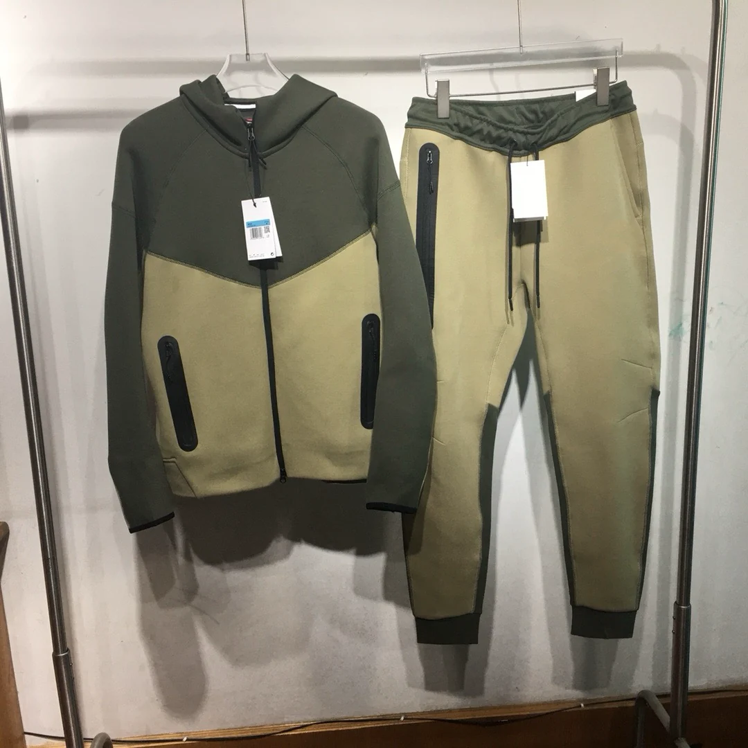 Nike Tech photo 36