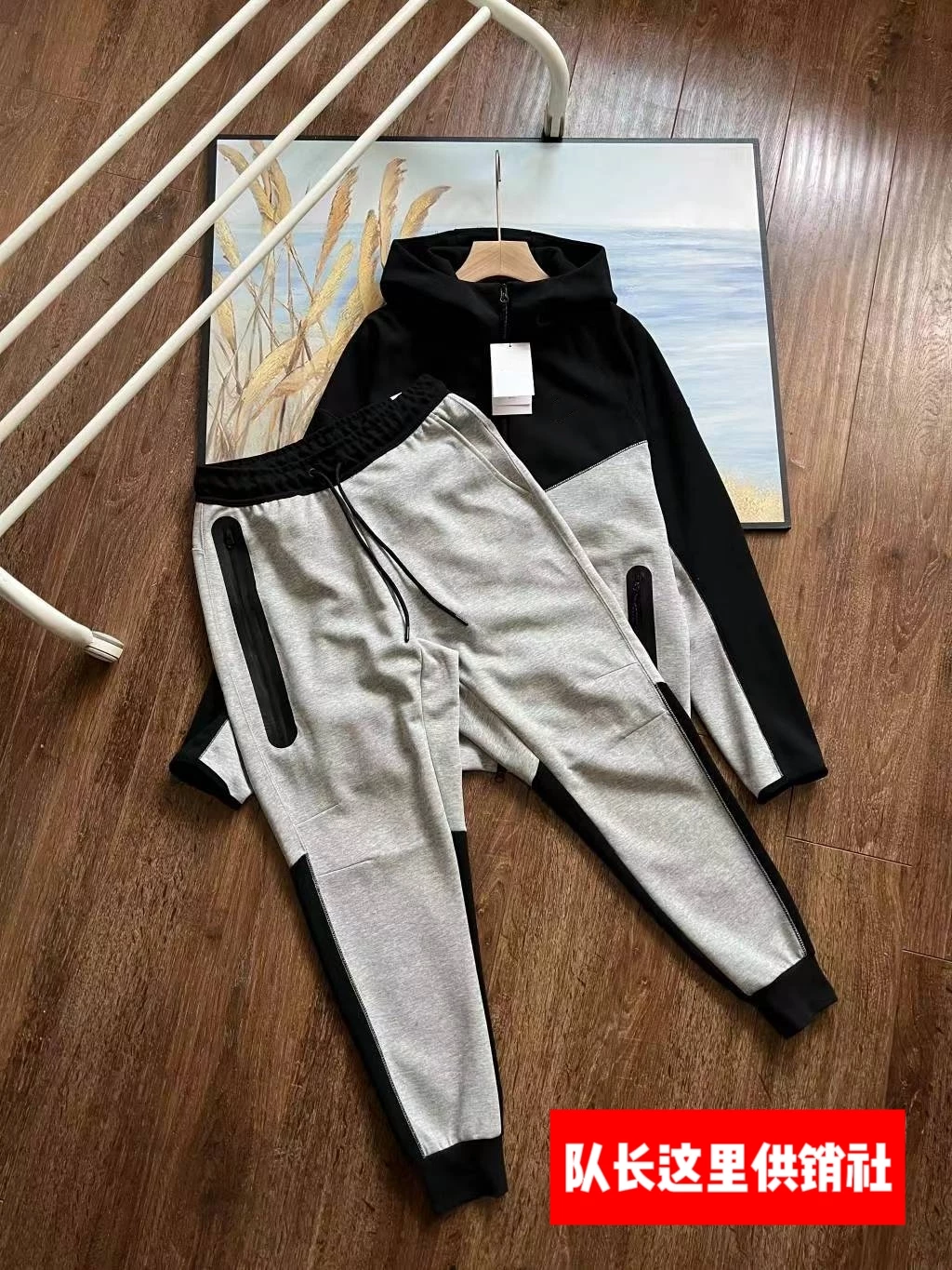 Nike Tech photo 29