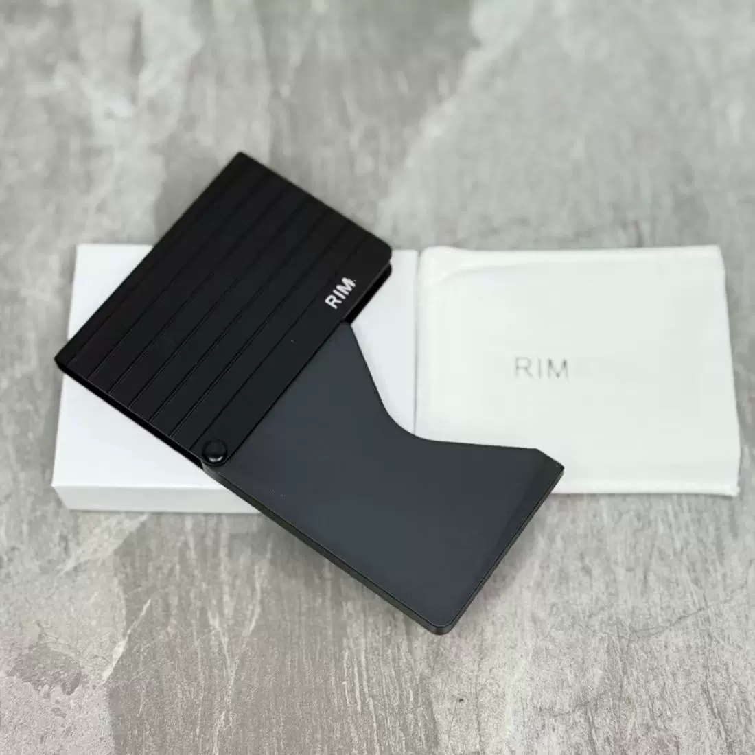 BILLETERA RIMOWA photo 4