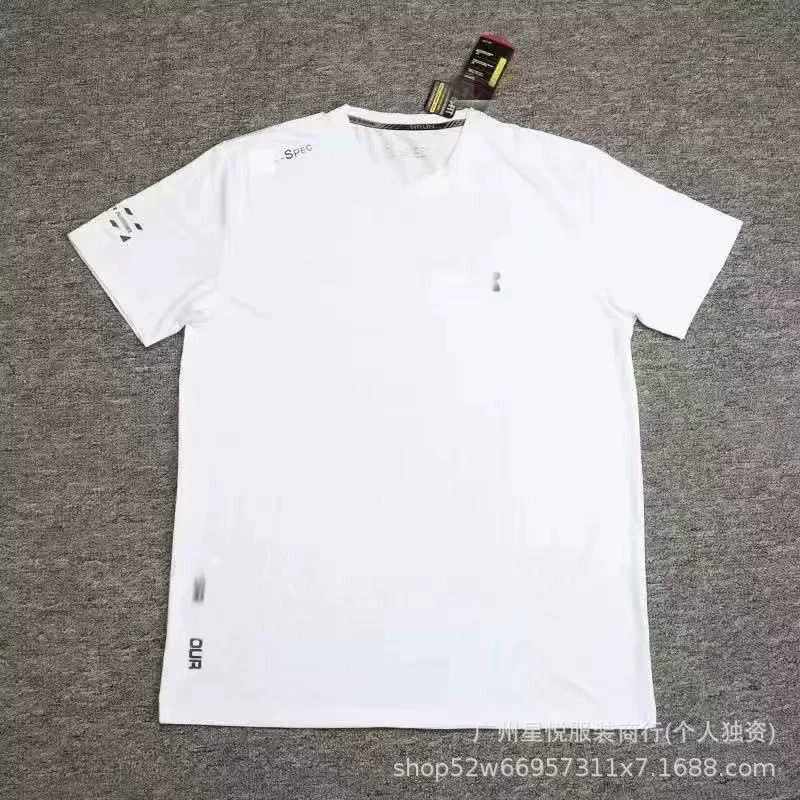 UNDER ARMOUR CAMISETA photo 1