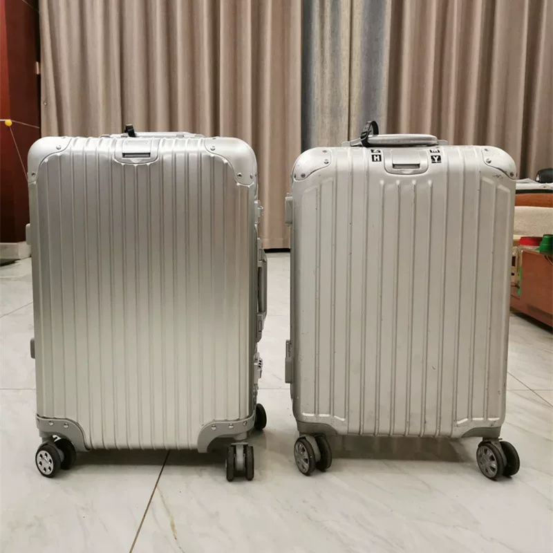 MOCHILA RIMOWA sin logo photo 11