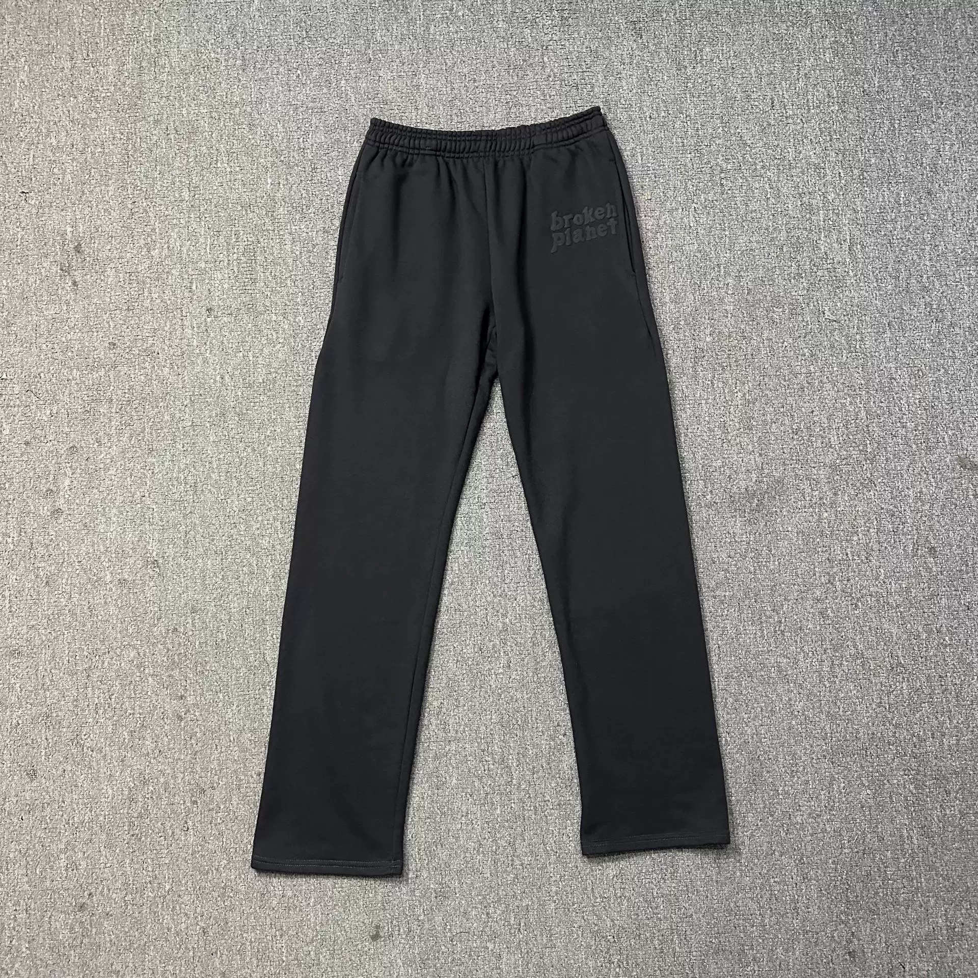 PANTALONES BROKEN PLANET photo 22
