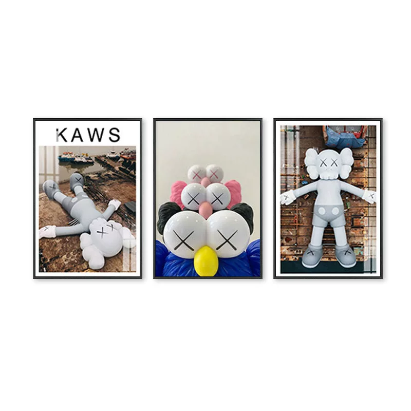 CUADROS KAWS photo 3