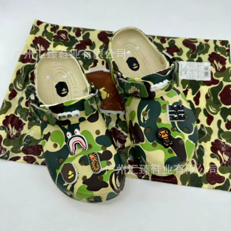 CROCS X BAPESTAS photo 9