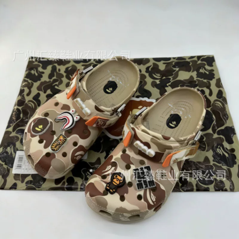CROCS X BAPESTAS photo 5