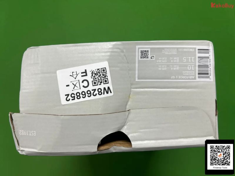QC White Casual Sneakers 7452943943 8