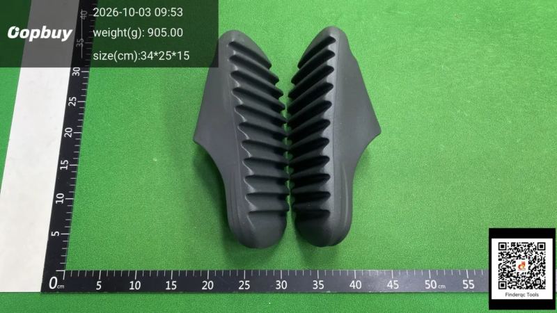 QC [GT version] YZ SLIDE slippers 7614585678 4