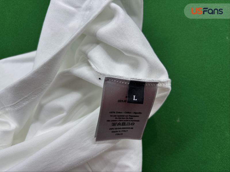 QC Camiseta Dior foto 1