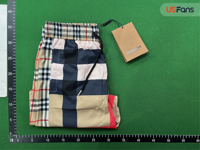 QC Shorts Burberry foto 4