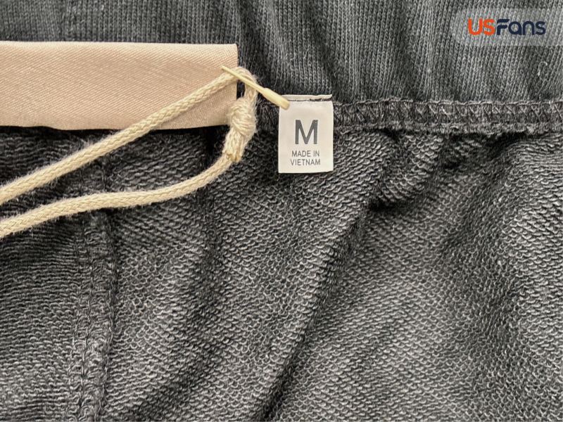 Summer Shorts Essentials 22Ss Double-Line American Fashion Brand Season 8 Flocked Shorts for Men and Women