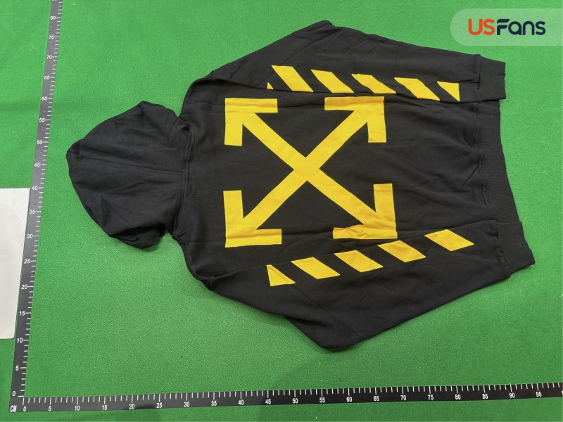 QC Off White Hoodie foto 3