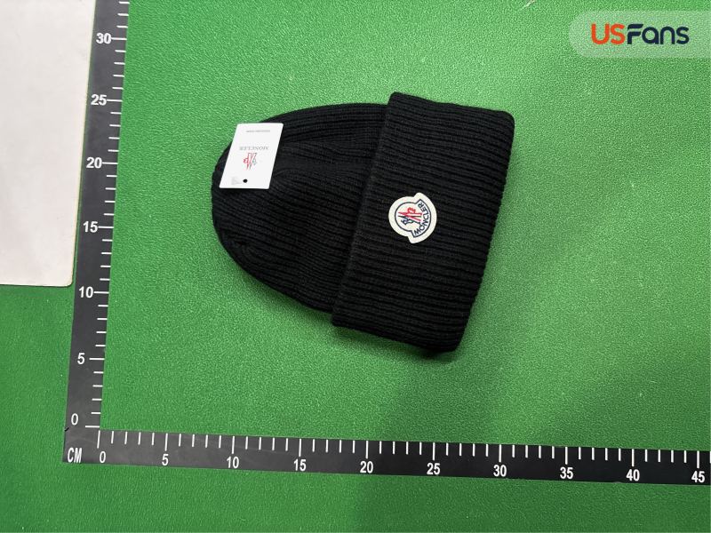 QC Gorro Moncler foto 1
