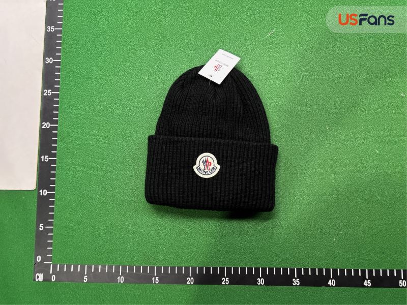 QC Gorro Moncler foto 3