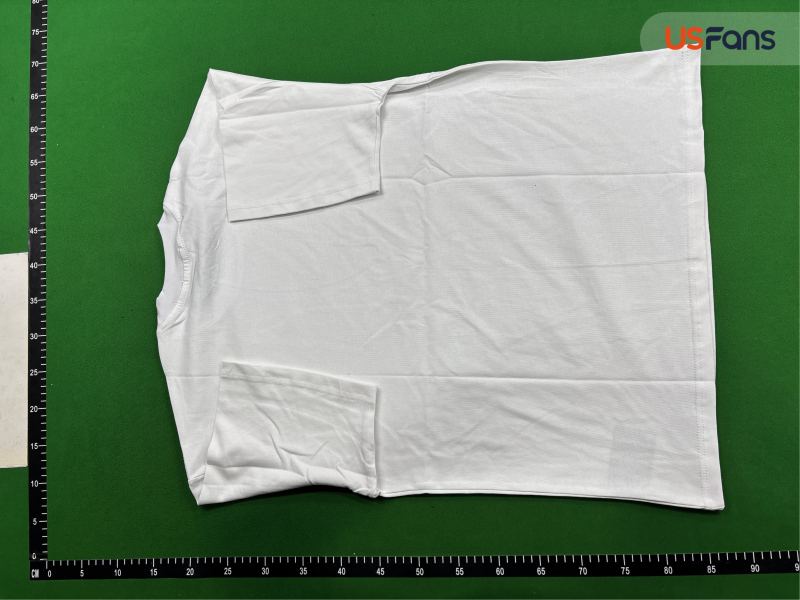 QC Camiseta Prada foto 3