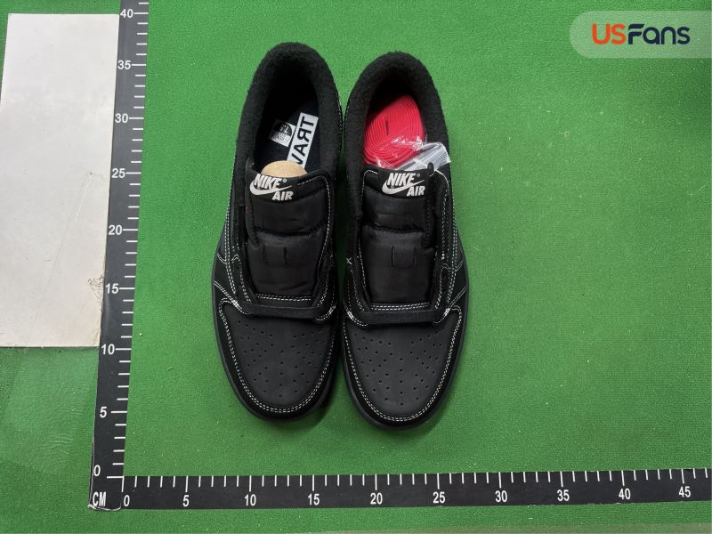 QC Air Jordan 1 Travis Scott foto 6