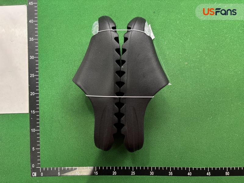QC Yeezy Slides foto 3