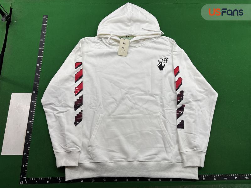 QC Off White Hoodie foto 2