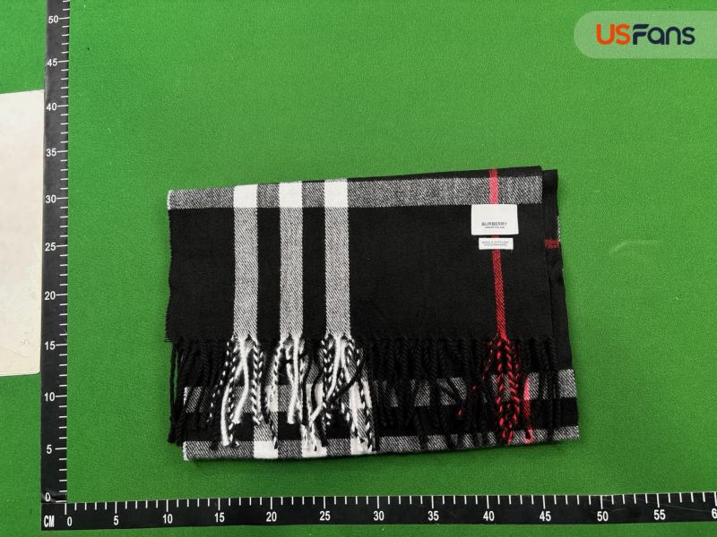 QC Burberry Scarf 8 Colorways Premium Quality foto 3