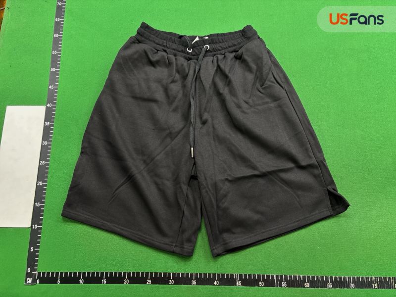 QC Shorts Ami Paris foto 2