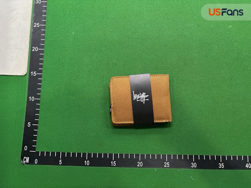 QC Cartera Stussy foto 2