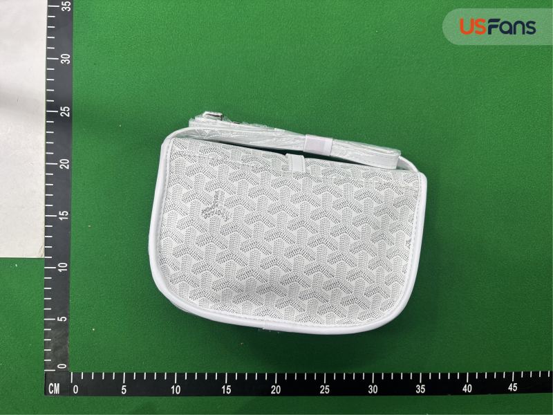 QC Classic Messenger Bag 7278051097 2