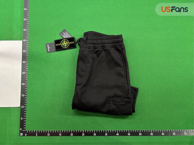 QC Stone Island Shorts 8 Colorways Premium Quality foto 4