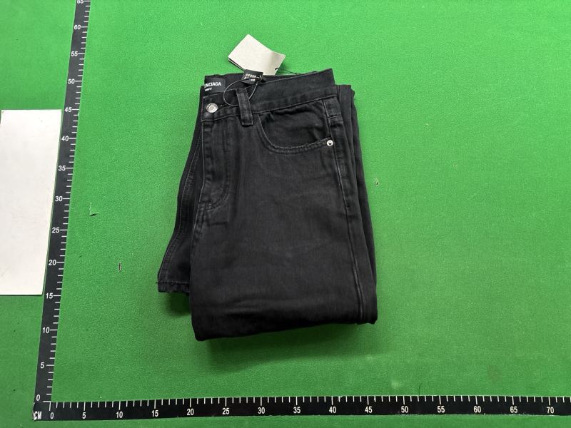 QC Balenciaga Black Flared Denim foto 4