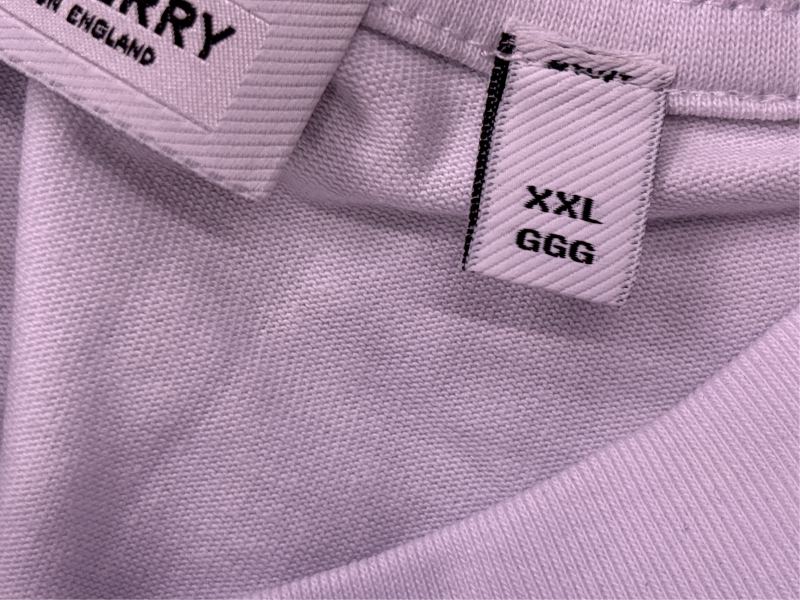 QC Burberry Tshirt foto 1