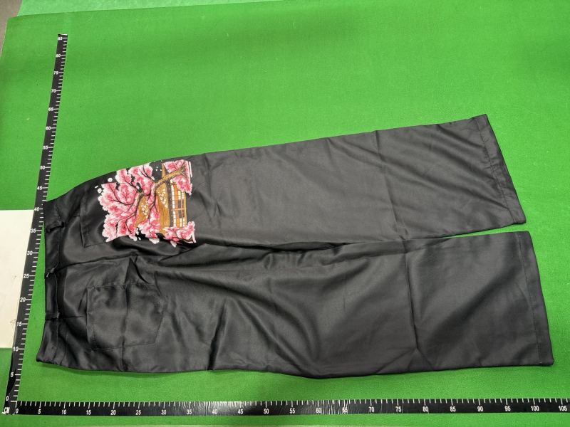 QC Jeans Derschu Tze foto 3