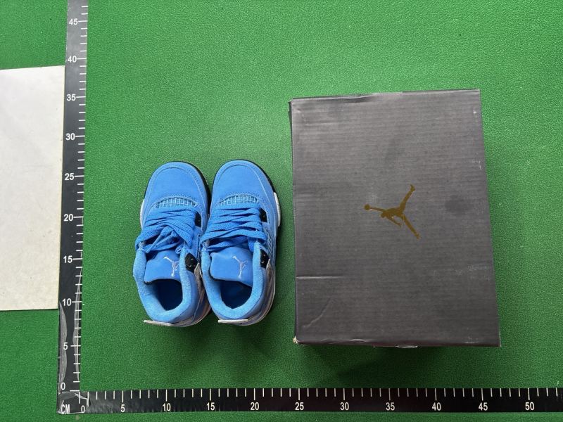 QC Children Nike Air Jordan 4 White foto 1
