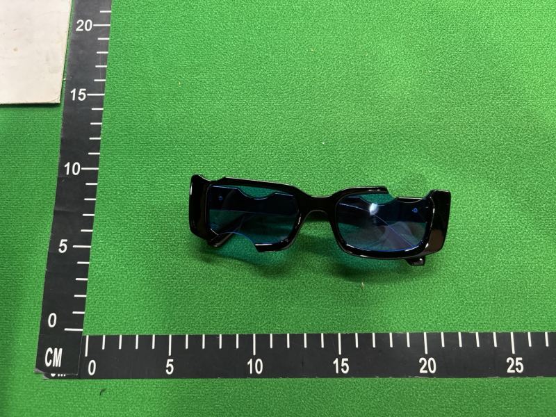 QC Off White foto 1