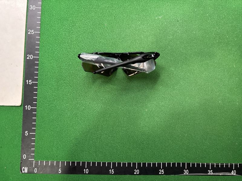 QC Oakley foto 2