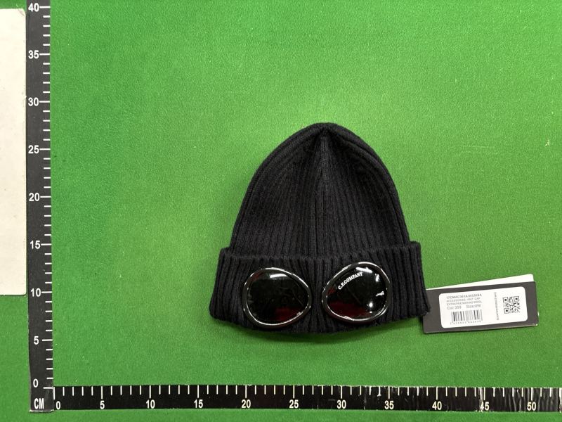 QC C P Company Beanie foto 1